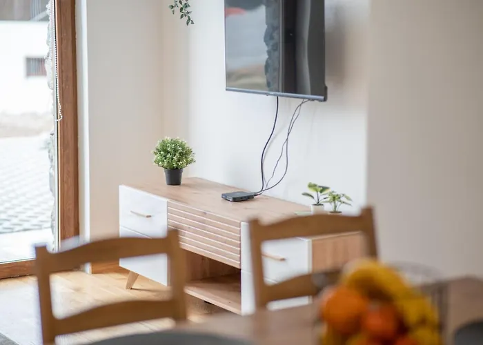 Divcinova S4 דירה